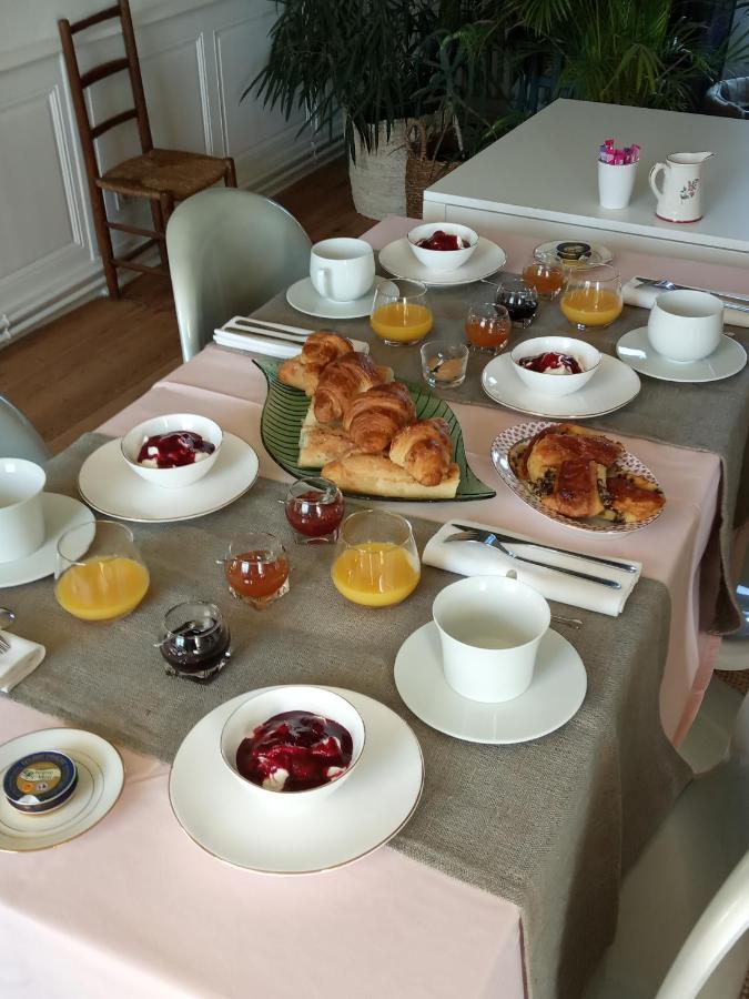Bed and Breakfast Les Mariesis Osmanville Экстерьер фото